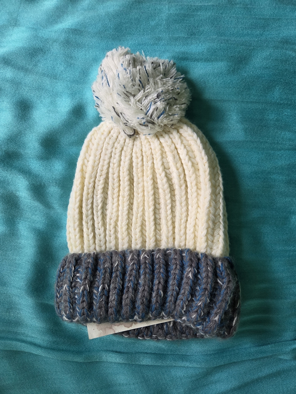 Two-Tone Knitted Pom-Pom Beanie Hat